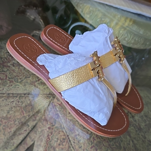Tory Burch Moore Sandals in Gold Metallic, Size 8 - Picture 5 of 5